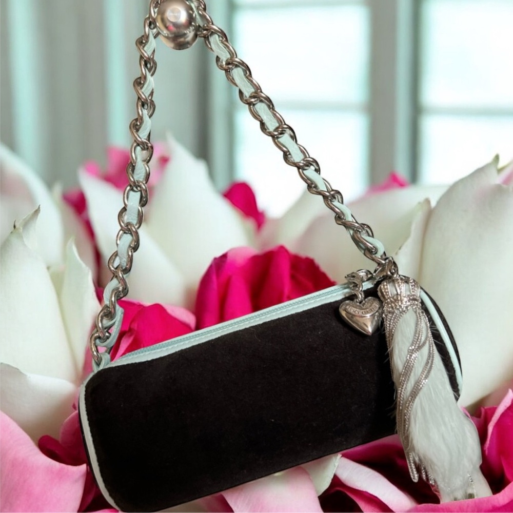 VINTAGE🌸 Juicy Couture Mini Barrel with RARE Rabbit Foot Charm🩵🖤 - Picture 4 of 11